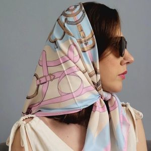 مینی اسکارف (روسری کوچک)
